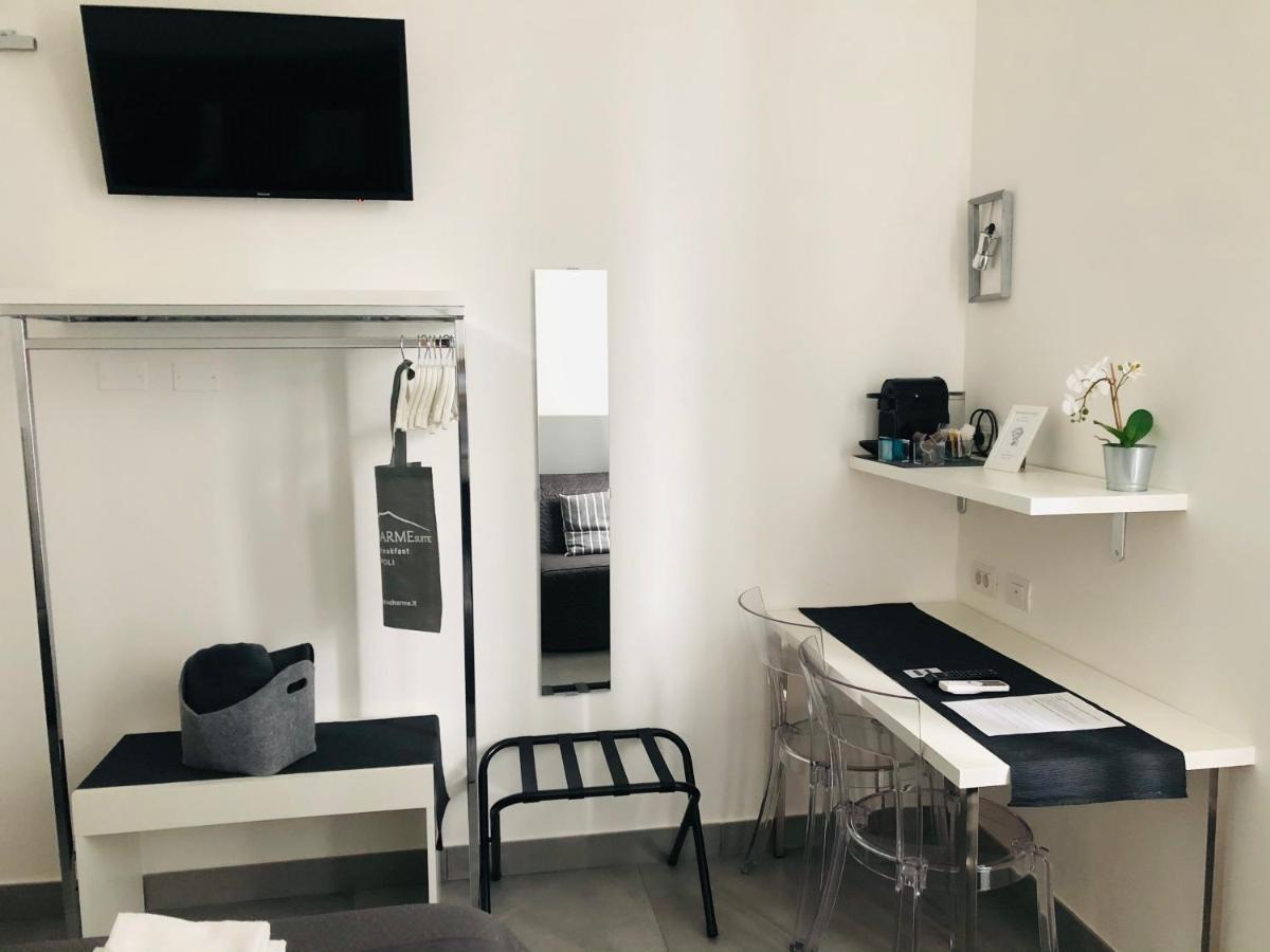 נאפולי Vesucharme Suite Luxury Room מראה חיצוני תמונה