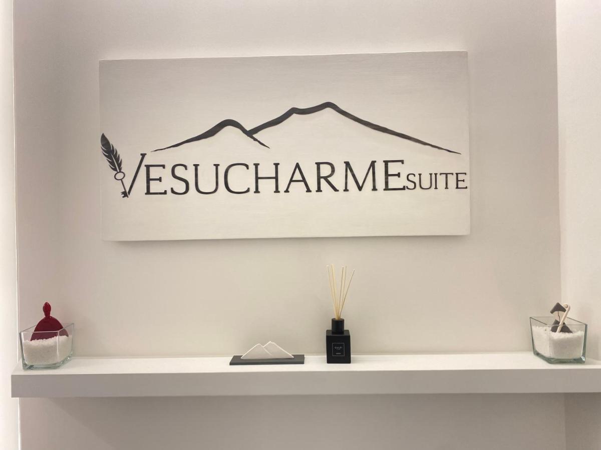 נאפולי Vesucharme Suite Luxury Room מראה חיצוני תמונה