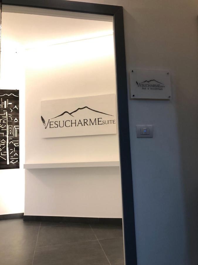 נאפולי Vesucharme Suite Luxury Room מראה חיצוני תמונה