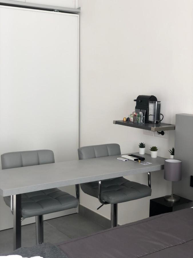 נאפולי Vesucharme Suite Luxury Room מראה חיצוני תמונה