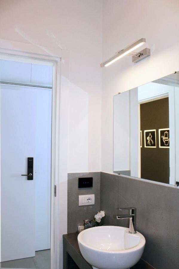 נאפולי Vesucharme Suite Luxury Room מראה חיצוני תמונה